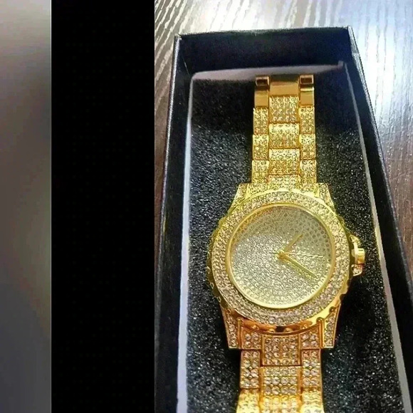 Gold toned rhinestone watch for men - Picture 2 of 6